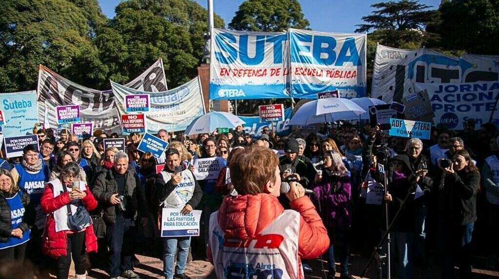 Docentes en huelga en Buenos Aires