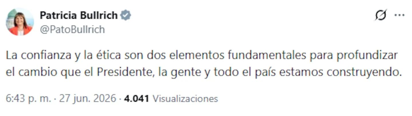 Tweet de Patricia Bullrich sobre ética y confianza tras la renuncia de Manuel Adorni