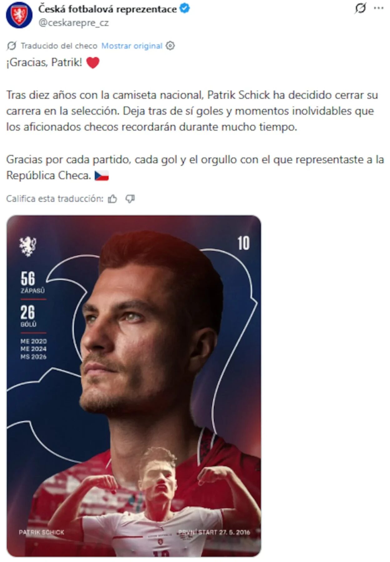 Patrik Schick con la camiseta de la selección checa en su anuncio de retiro