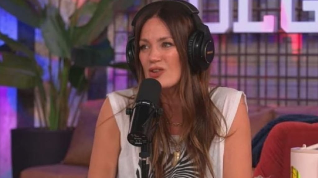 Paula Chaves en la playa