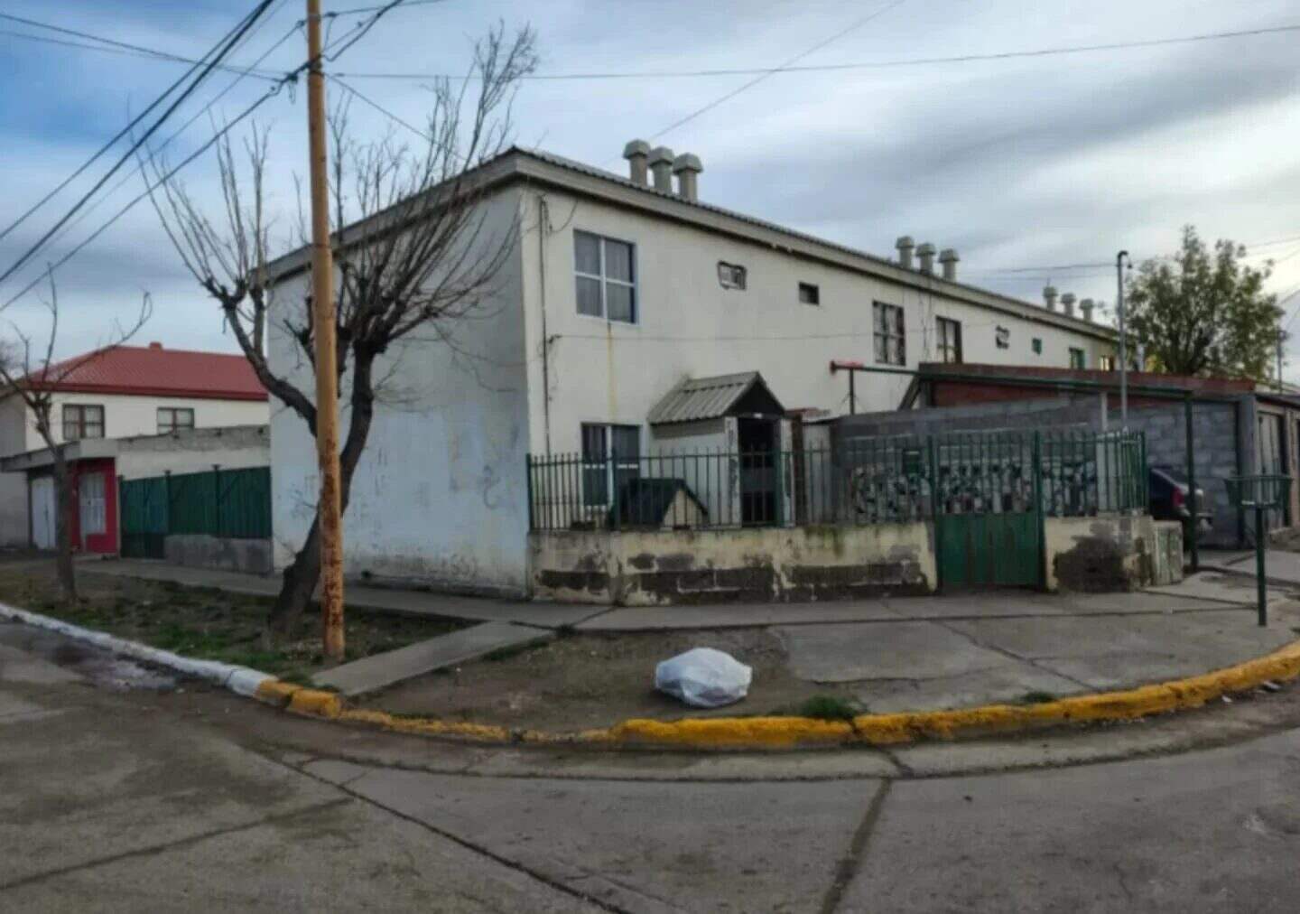 Edificio residencial en Pico Truncado, donde ocurrió el caso de maltrato infantil