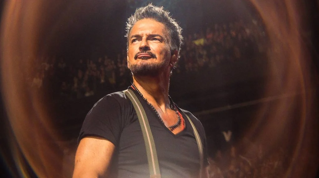Ricardo Arjona durante un concierto