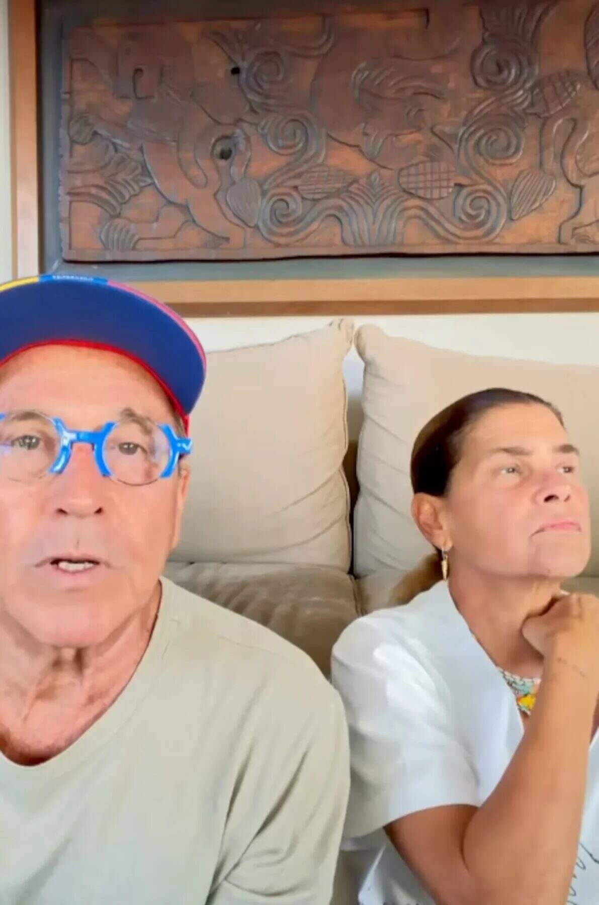 Ricardo Montaner y su esposa durante una transmisión en vivo sobre su campaña solidaria