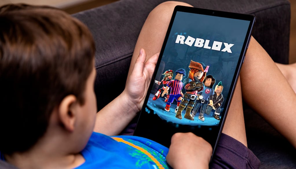 Guía de seguridad de Roblox para familias argentinas