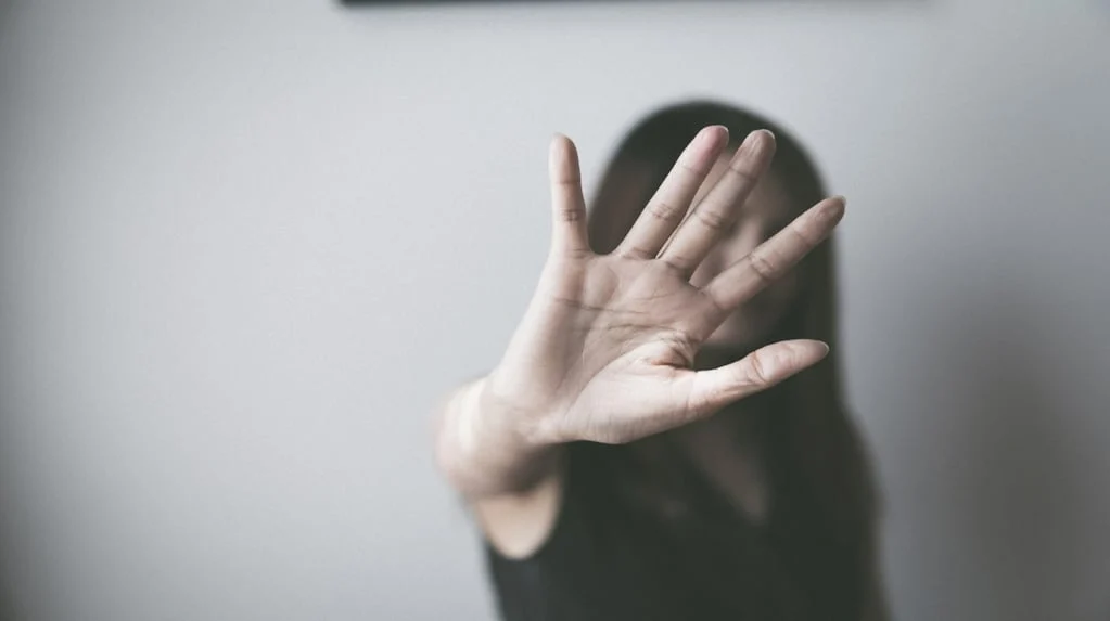 Señales de violencia en relaciones interpersonales