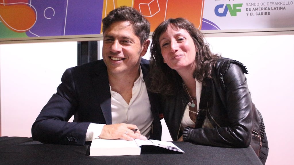 Berenice Iañez en evento político