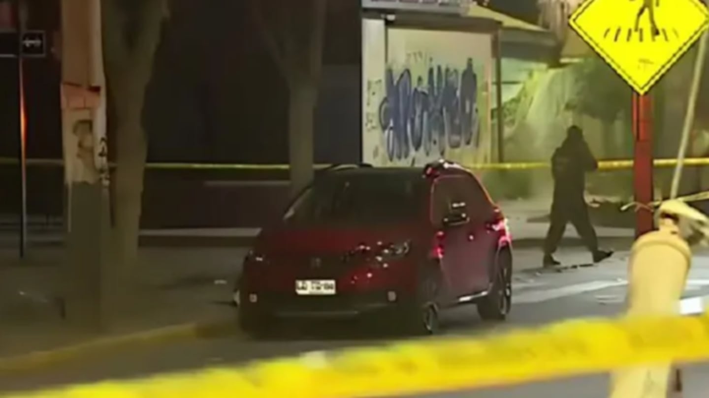 Escena del crimen en San Bernardo, Chile, donde un niño argentino fue arrastrado por un auto robado