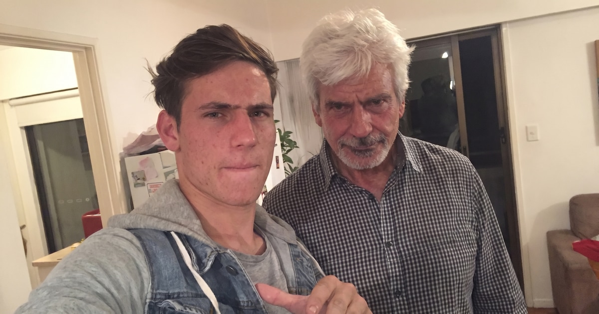 Ricardo Prim homenajeando a su hijo Gaspi