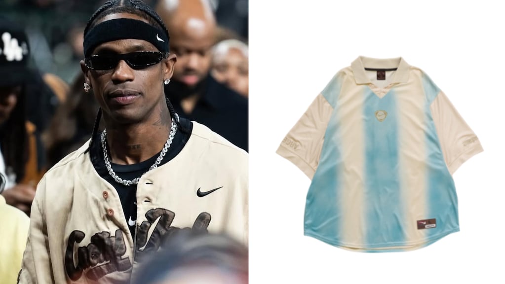 Travis Scott con la camiseta de la selección argentina
