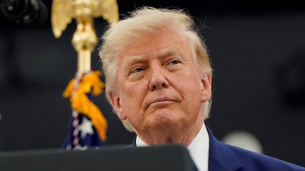 Donald Trump advierte sobre peajes en el estrecho de Ormuz