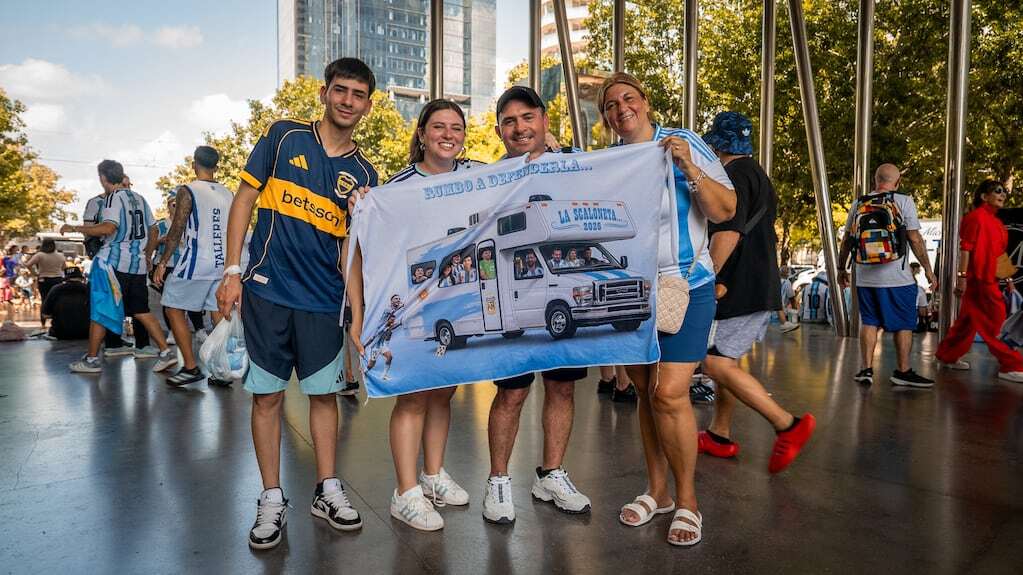 Familia cordobesa viajando en motorhome al Mundial 2026