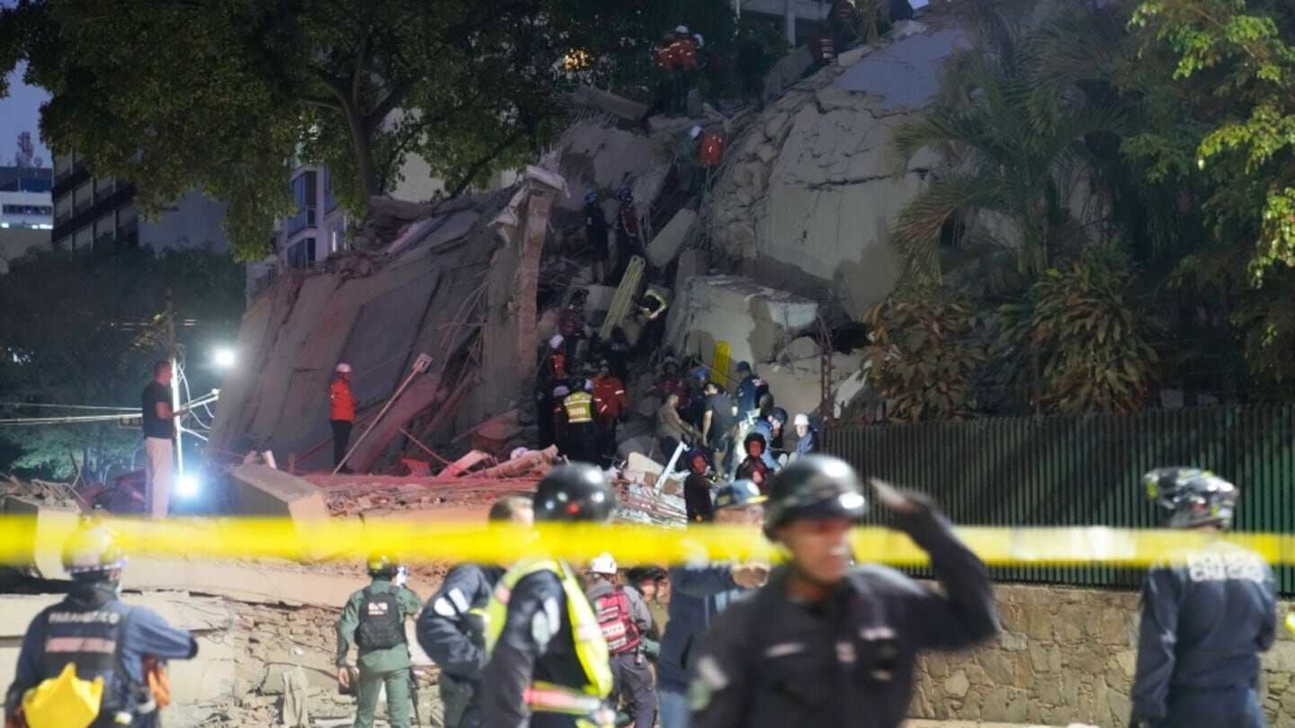 Edificio colapsado en Caracas tras terremotos en Venezuela