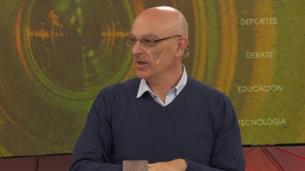 Andrés Hatum discutiendo sobre la discriminación laboral por edad