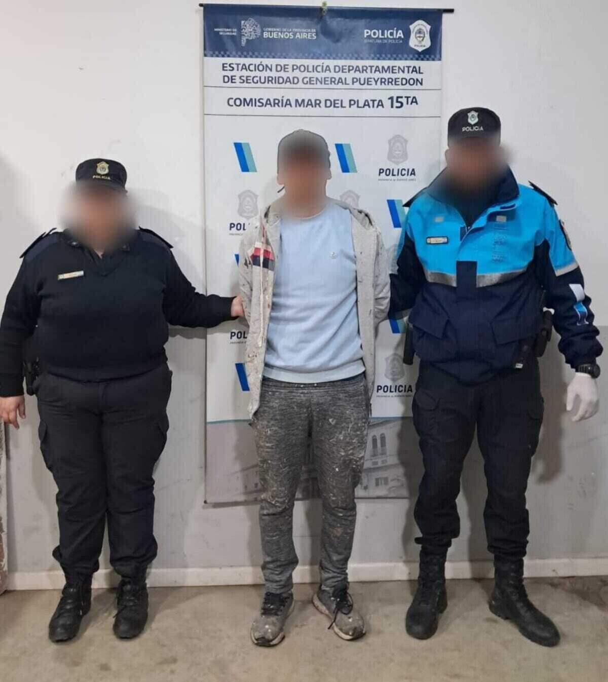 Detención de un sospechoso en la comisaría de Mar del Plata tras un homicidio