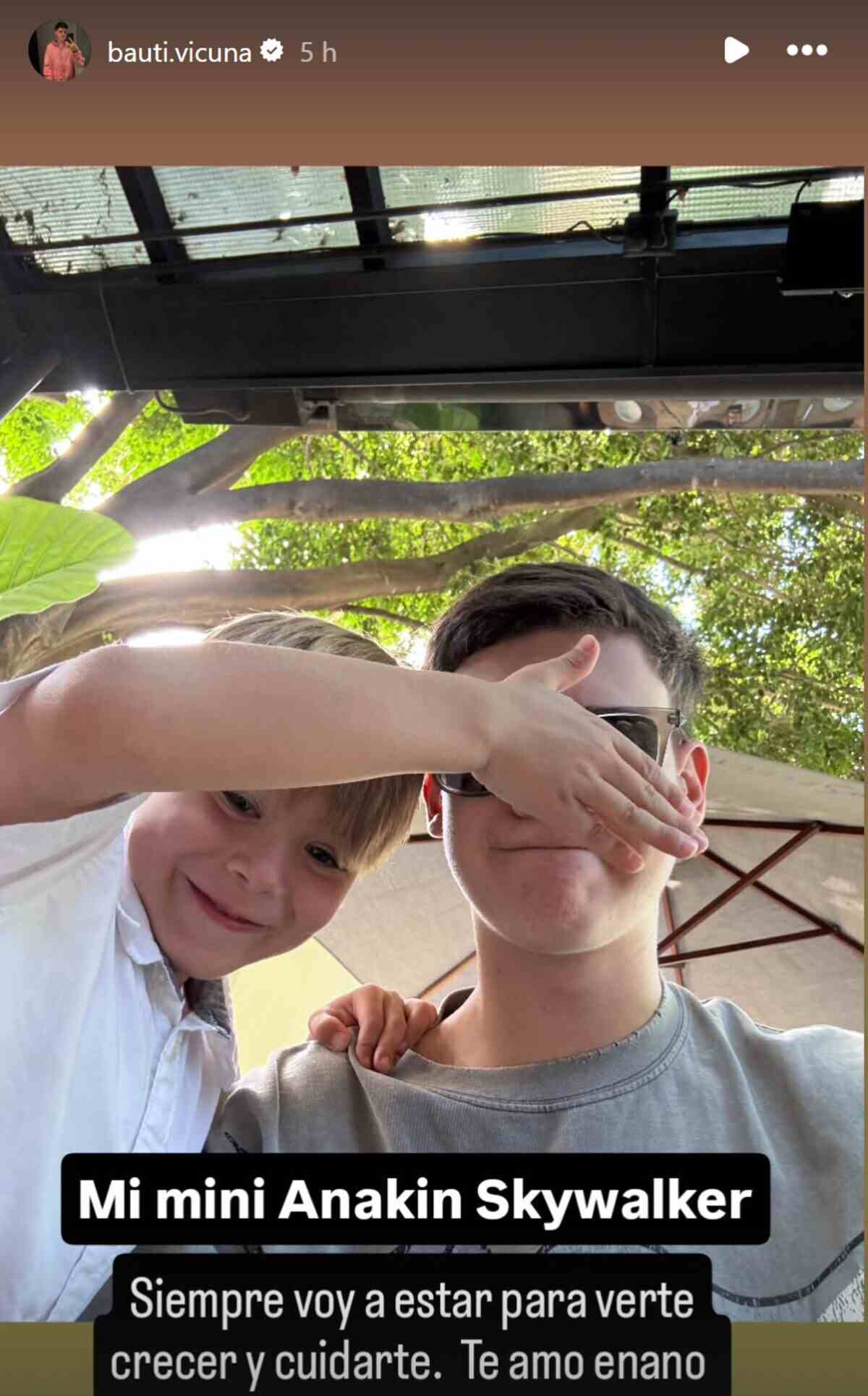 Bautista Vicuña y su hermano Amancio celebran su cumpleaños en un ambiente familiar