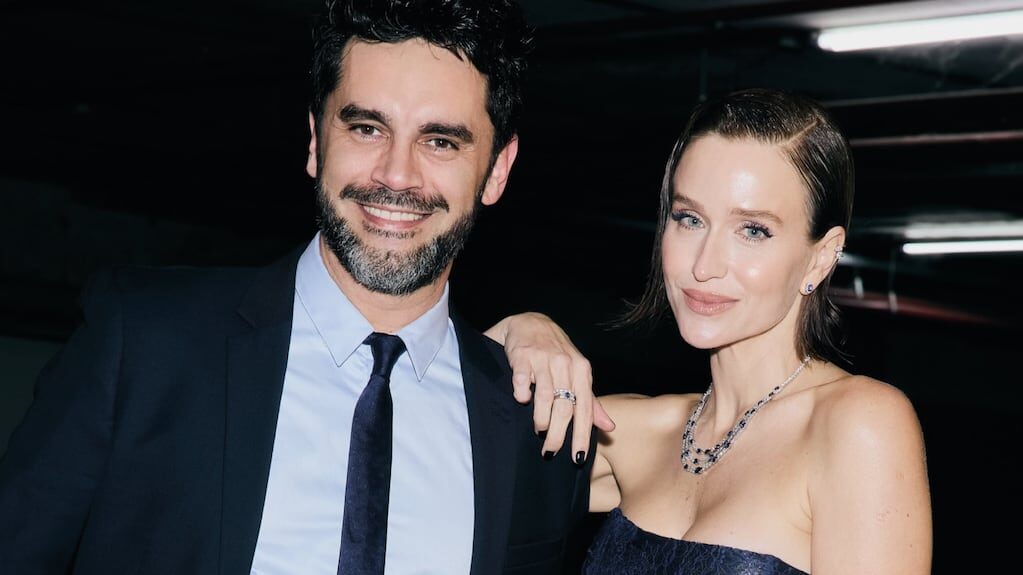Brenda Gandini y Gonzalo Heredia en los Premios Pinti