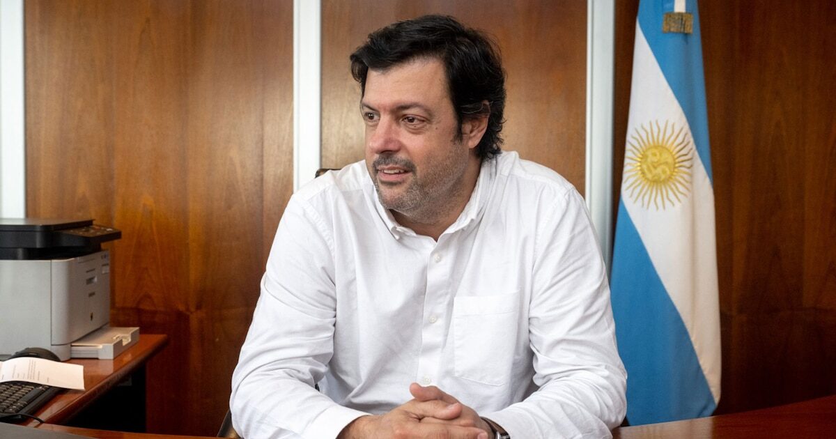 Darío Genua y Diego Santilli en un evento oficial