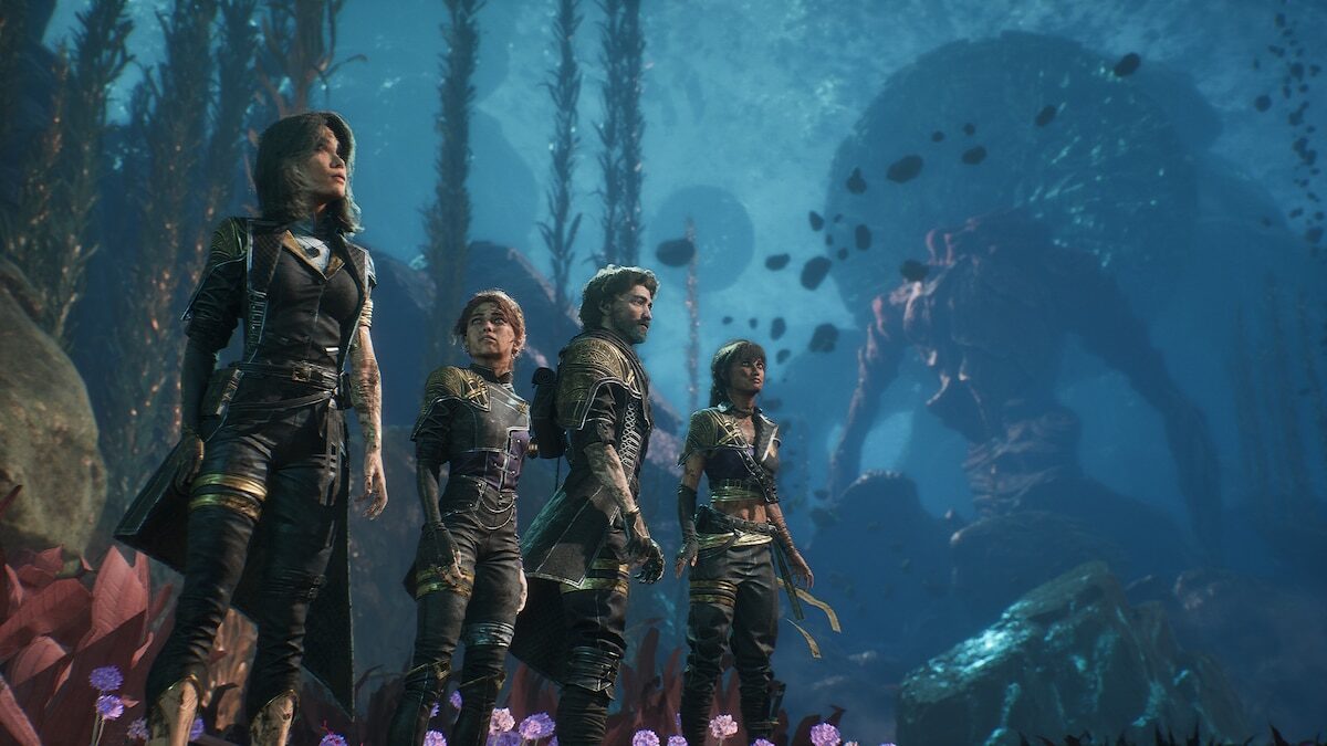 Cuatro personajes de Clair Obscur explorando un entorno submarino en un videojuego