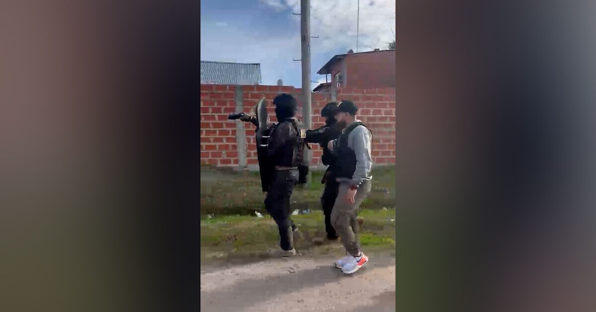 Detención de padre e hijo por agresión con machete en Grand Bourg