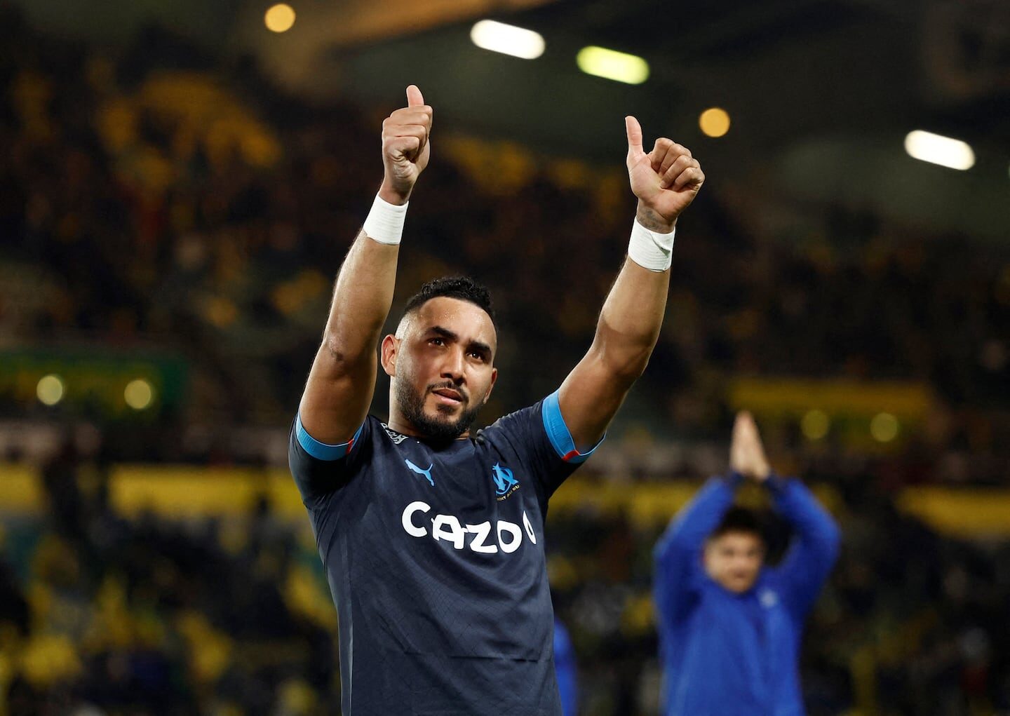 Dimitri Payet celebra con un gesto de aprobación tras un partido con el Olympique de Marsella