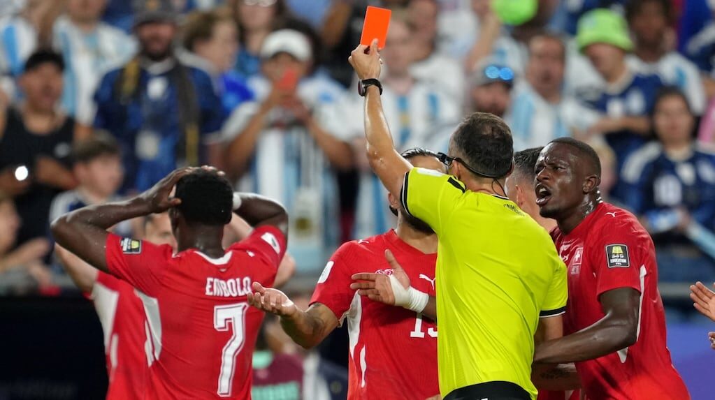 Joao Pinheiro y Lionel Messi en el Mundial 2026