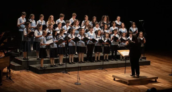 Coro Nacional de Niños en una presentación