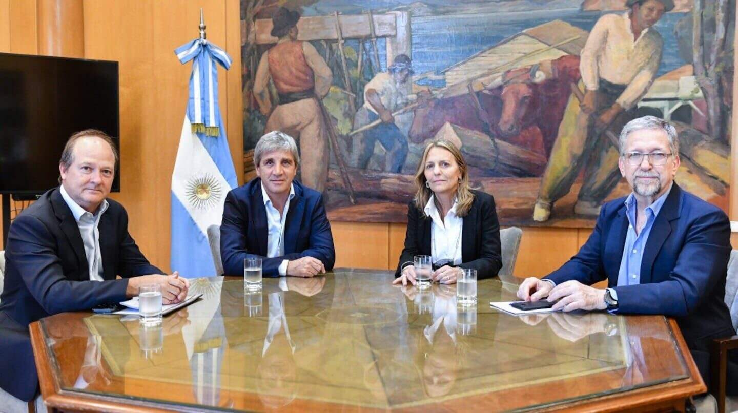 Reunión del Gobierno argentino para discutir la elección del nuevo presidente del ENRGE