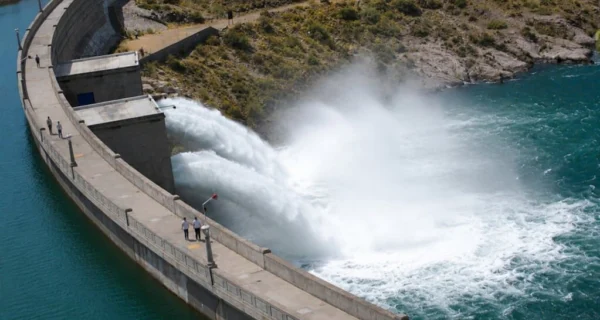 Complejo hidroeléctrico Los Nihuiles en Mendoza