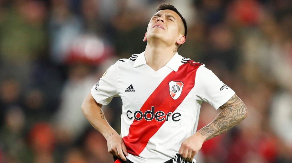Esequiel Barco entrenando con River Plate