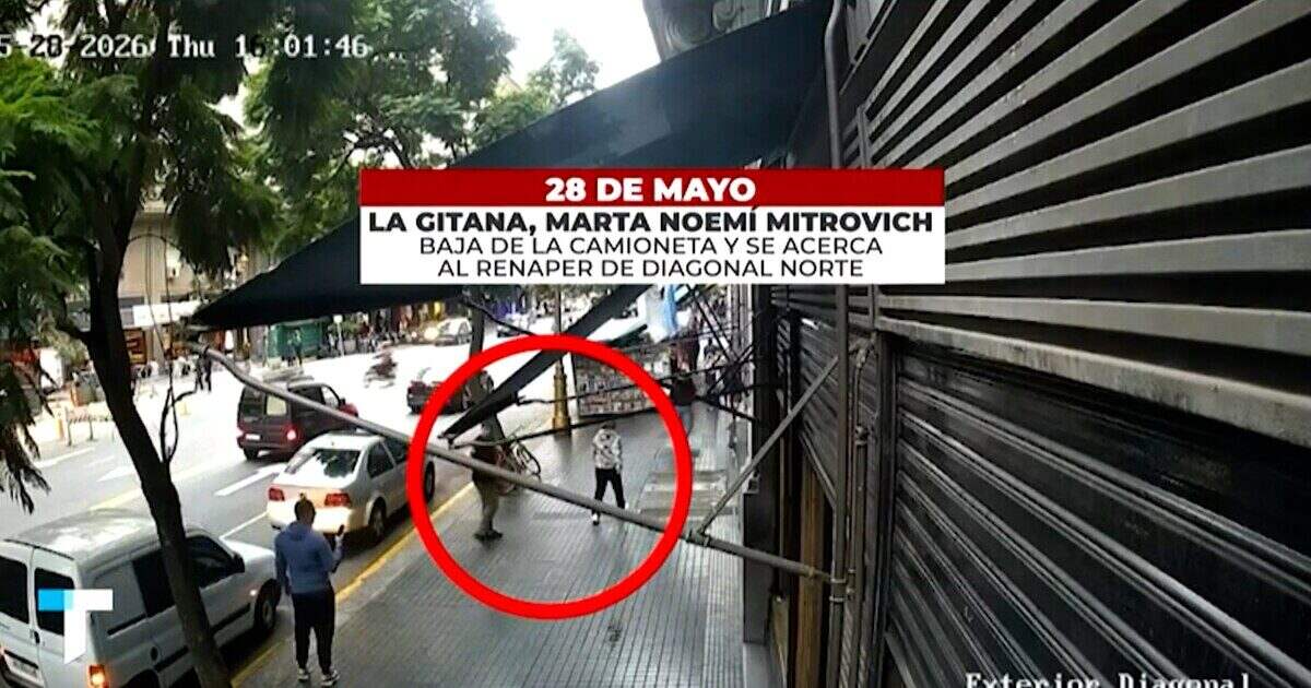 Marta Noemí Mitrovich, buscada por estafa, en la sede del RENAPER