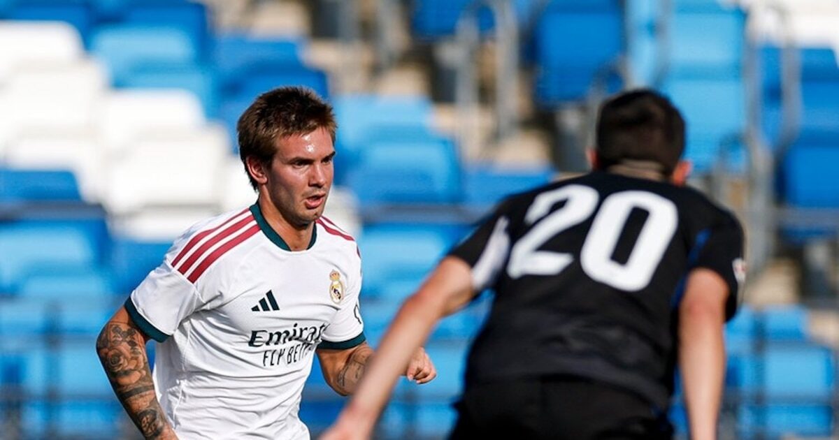 Franco Mastantuono durante un partido con el Real Madrid