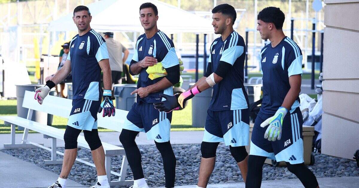 Gerónimo Rulli en acción como arquero