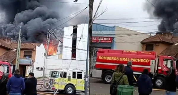Incendio en fábrica de colchones en Tigre