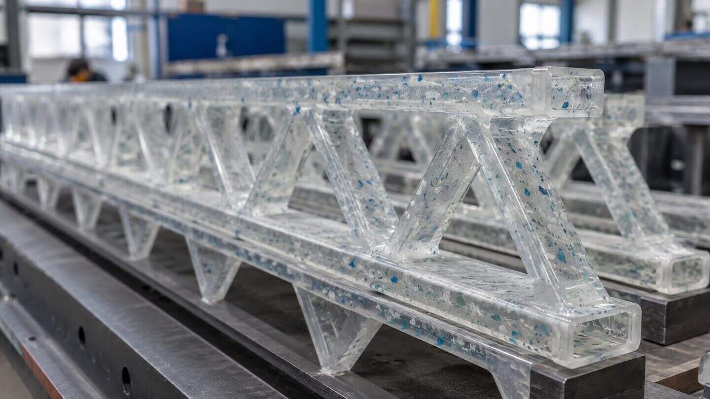 Estructura de construcción hecha con plástico reciclado en el MIT