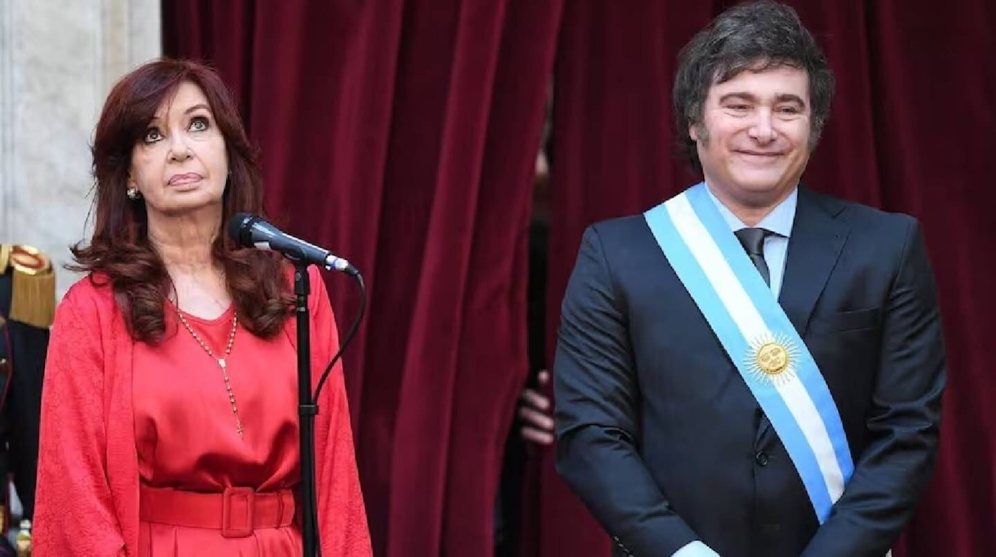 Javier Milei y Cristina Fernández durante un evento oficial en Argentina