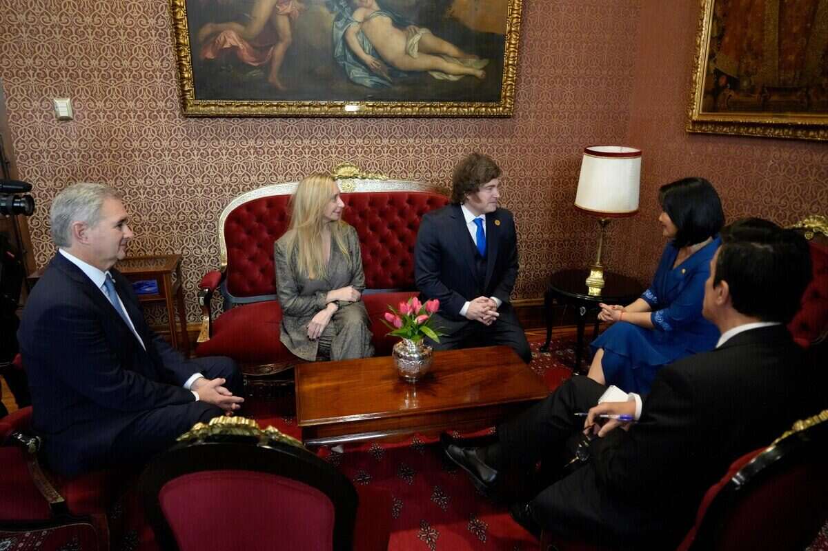 Javier Milei y Keiko Fujimori se reúnen en un encuentro bilateral en Lima