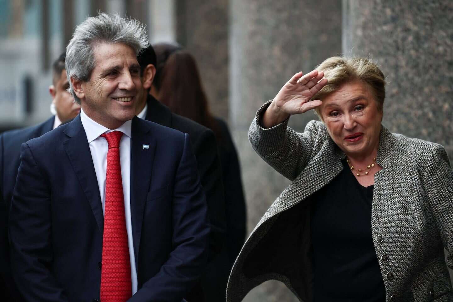 Javier Milei y Kristalina Georgieva sonríen durante su reunión en la Casa Rosada