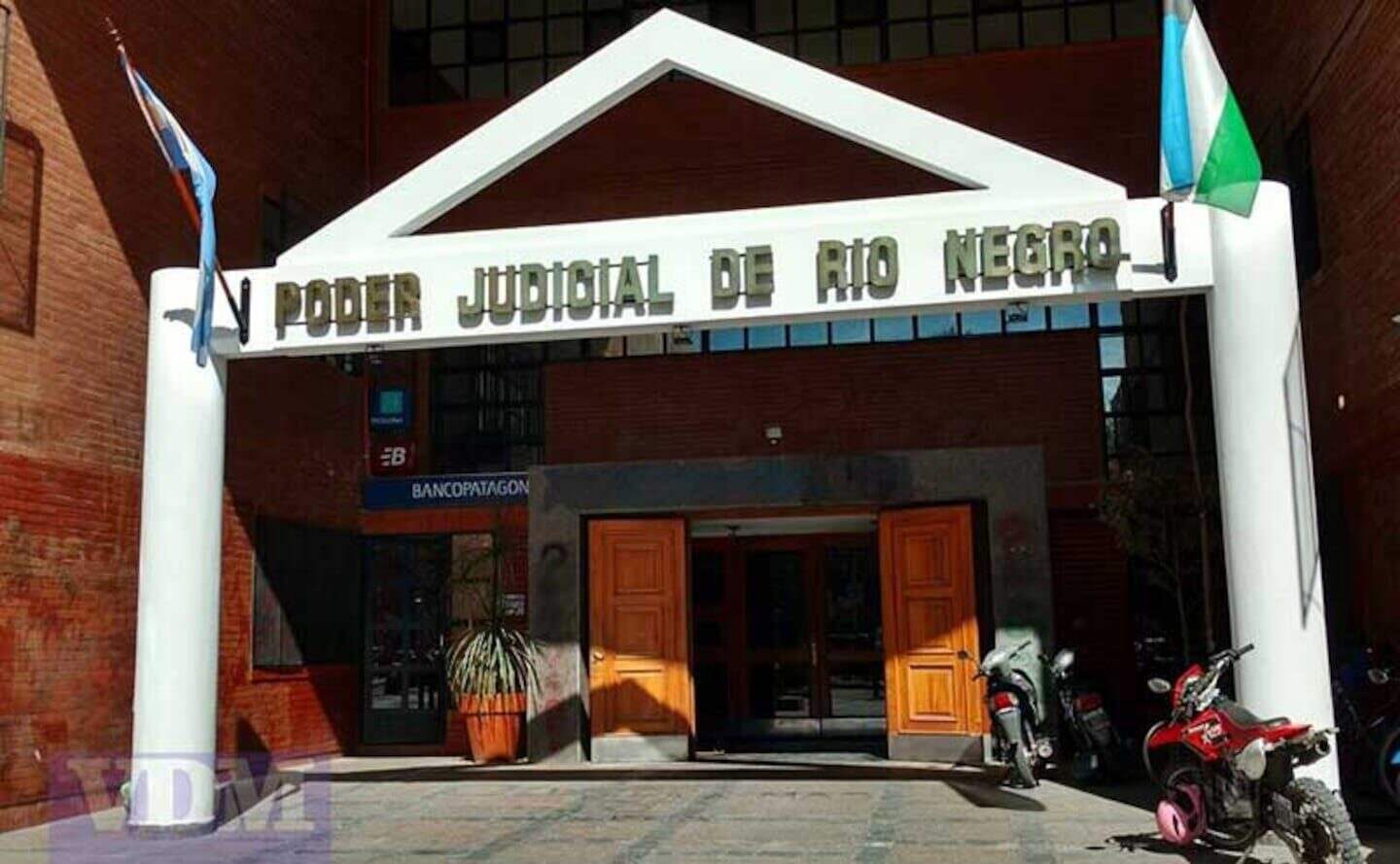 Entrada del Poder Judicial de Río Negro en General Roca