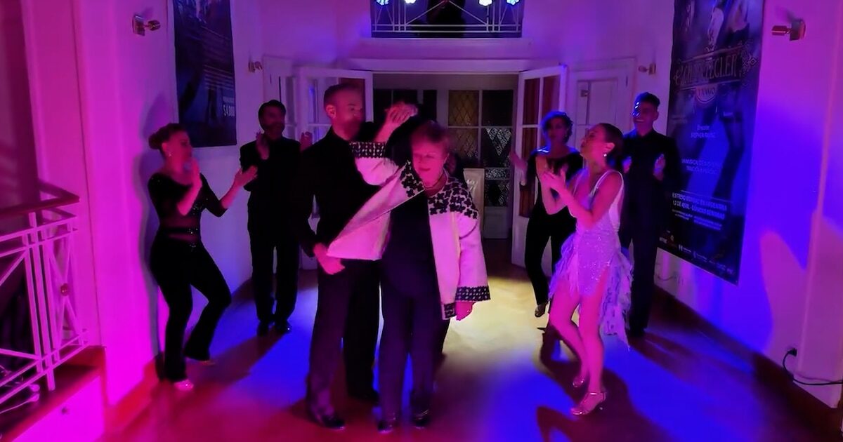 Kristalina Georgieva bailando tango con Mora Godoy en Buenos Aires
