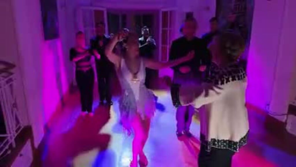 Kristalina Georgieva bailando tango con Mora Godoy en Argentina