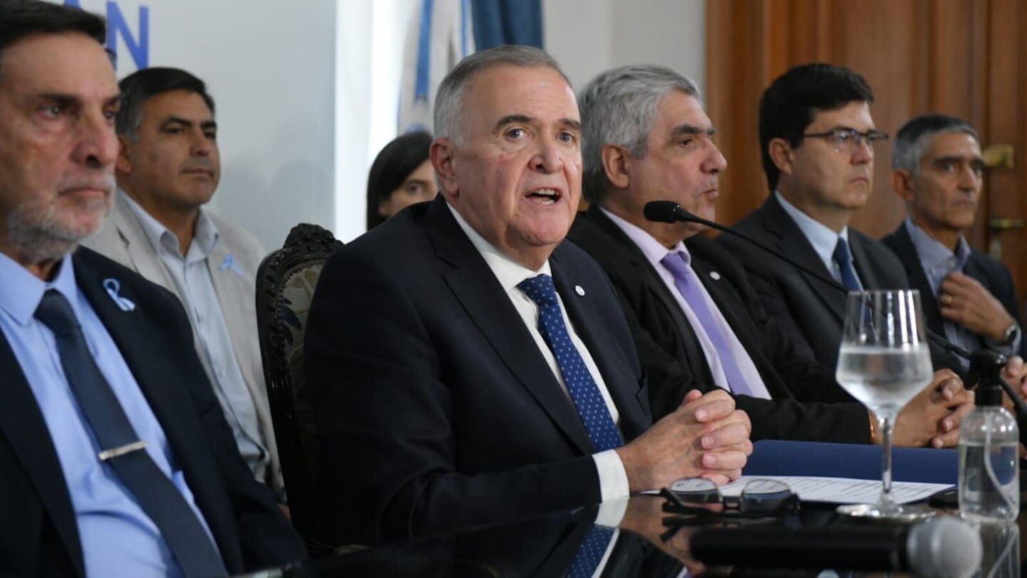 Reunión de funcionarios del gobierno argentino sobre elecciones 2027