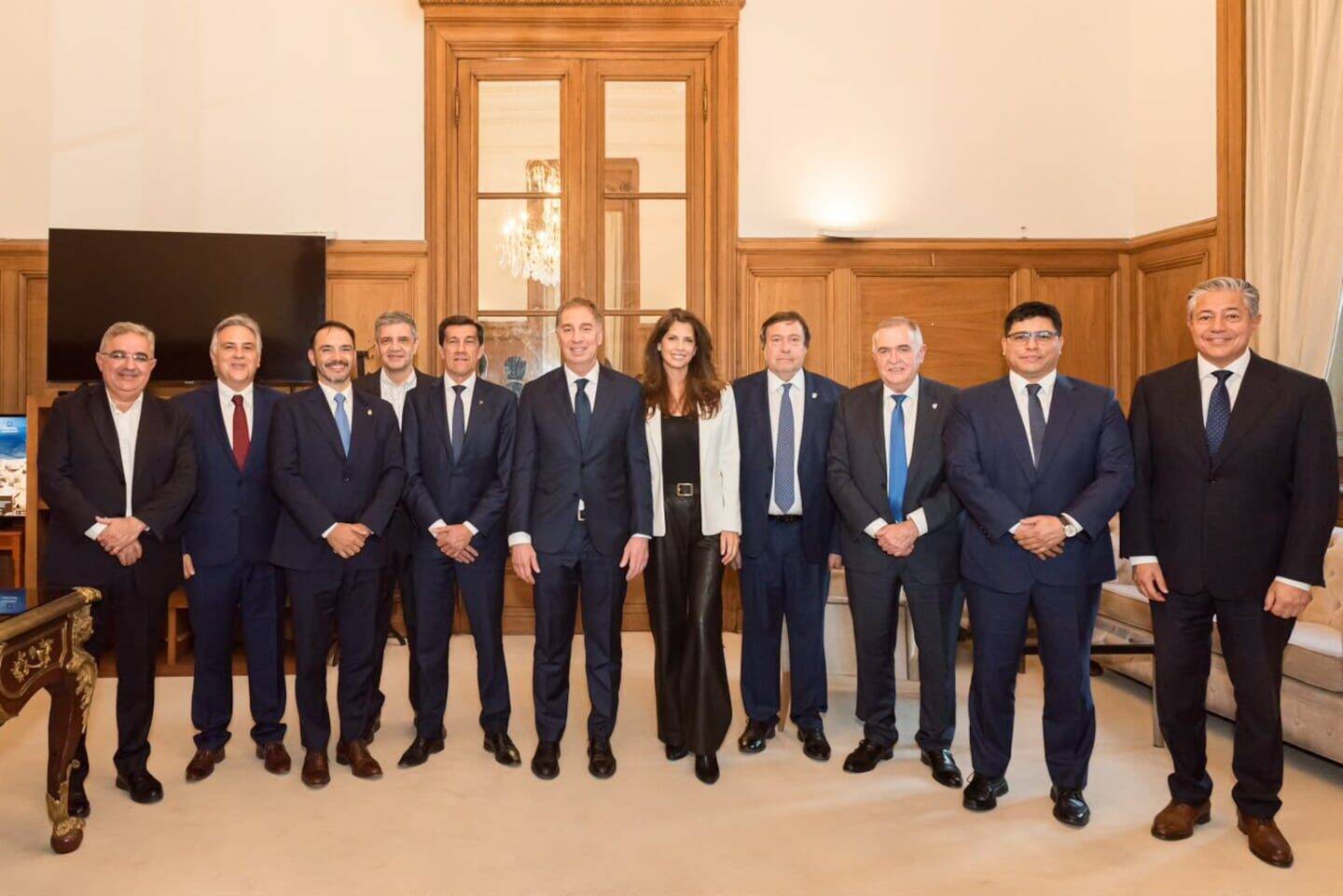 Reunión de gobernadores y funcionarios del gobierno argentino en la Casa Rosada