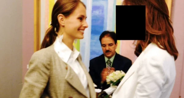 Karyna Shuliak durante su casamiento con una de las víctimas de Jeffrey Epstein