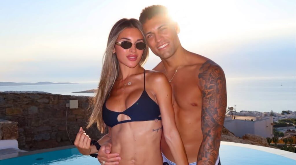 Lautaro Martínez y su familia en vacaciones en Grecia