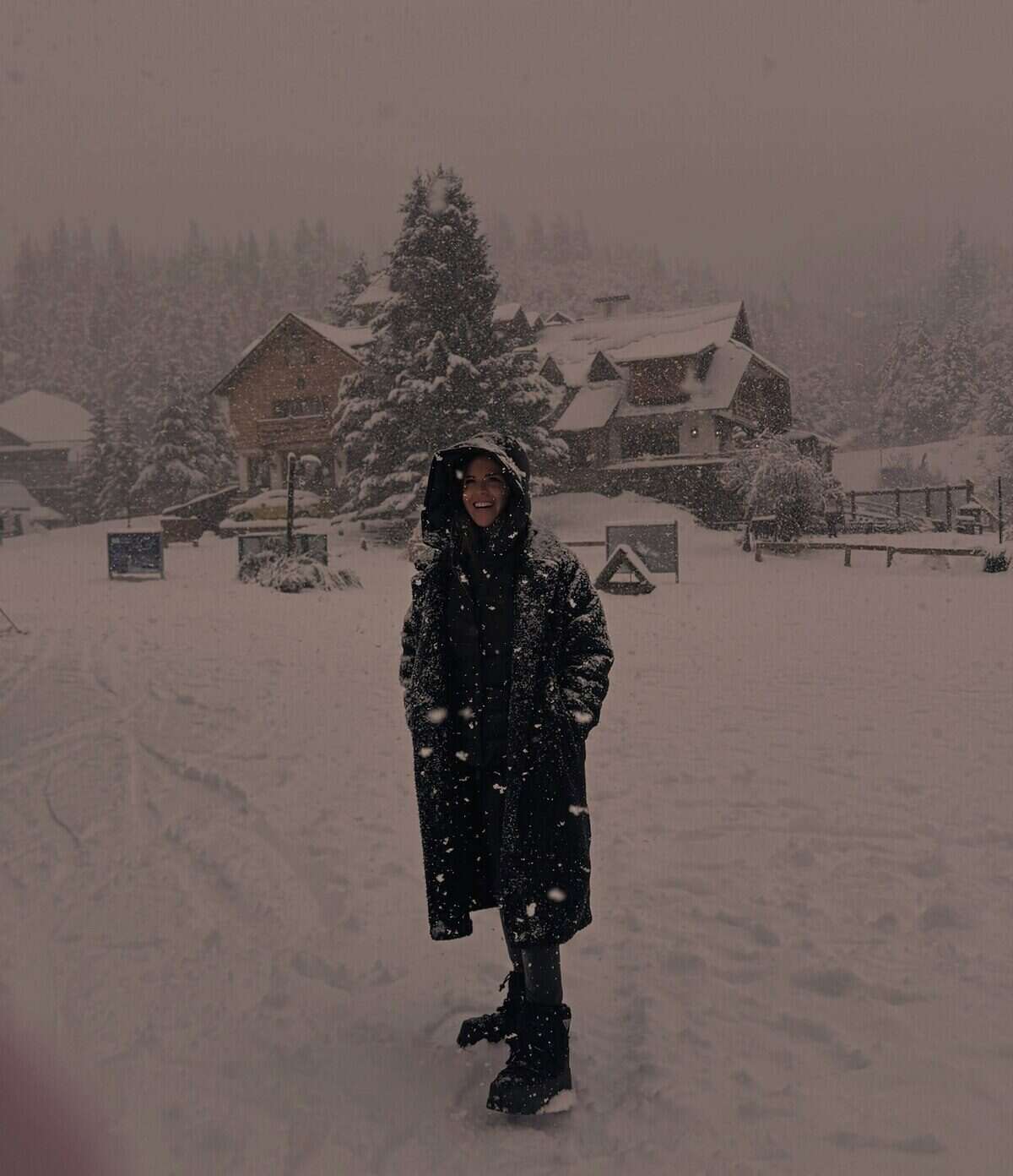 Leandro Paredes disfrutando de la nieve en Bariloche con su familia