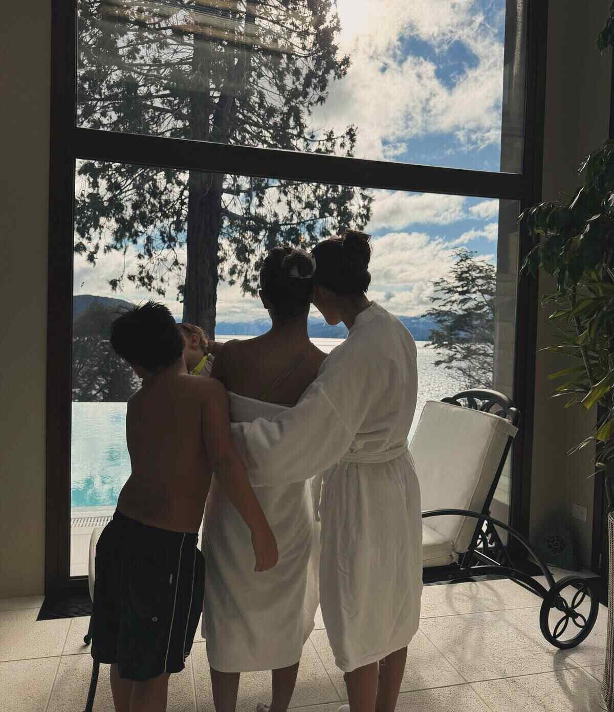 Leandro Paredes y su familia disfrutando de un momento juntos en Bariloche