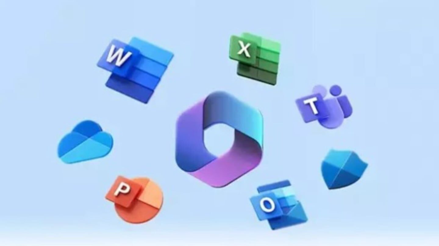 Logos de productos de Microsoft sobre un fondo azul claro