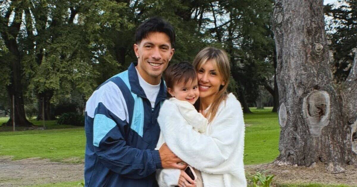 Muri López Benítez y Lisandro Martínez con su hija Aurora en Gualeguay