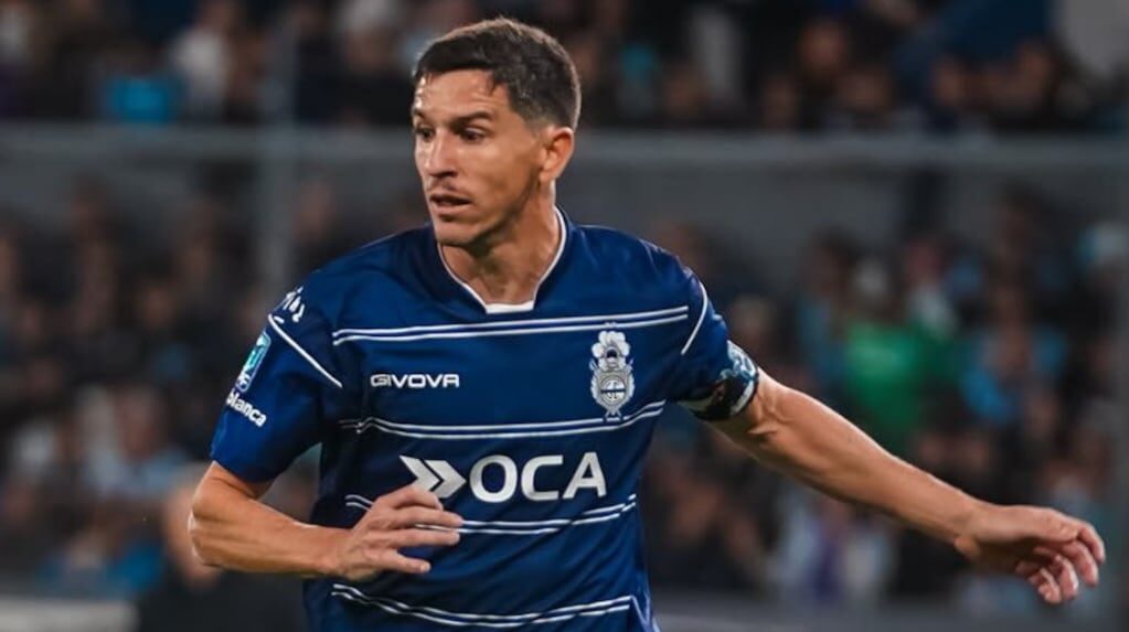 Nacho Fernández en el partido Gimnasia vs River Plate