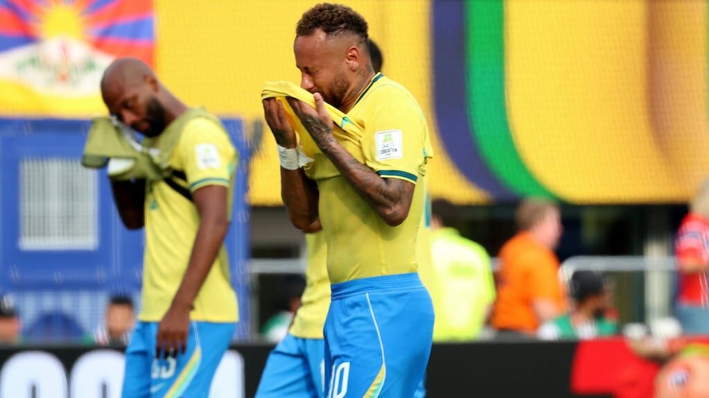 Neymar en su último partido con la selección brasileña